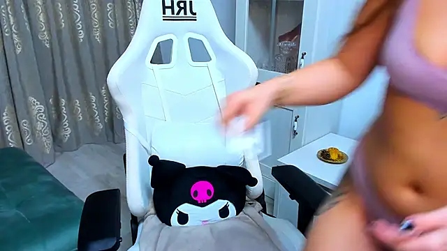 EveEvian online show from 02/25/25, 06:42