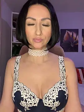 KatyEvanss online show from 11/25/25, 06:52