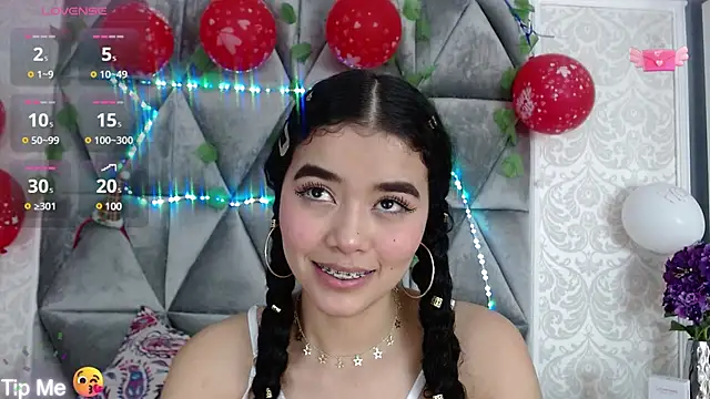 Snapshot of Angela_lovee chatting on 01/03/25, 12:00 Angela lovee online show from 01/03/25, 12:00