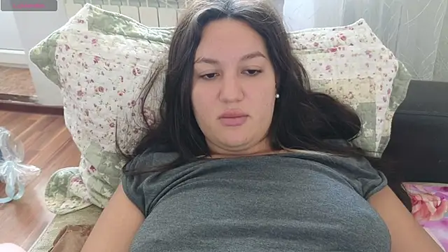 Nelly Fischer online show from 02/09/25, 08:33