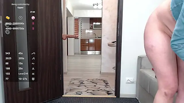 Snapshot of Carmela_fox chatting on 11/08/25, 10:48 Carmela fox online show from 11/08/25, 10:48