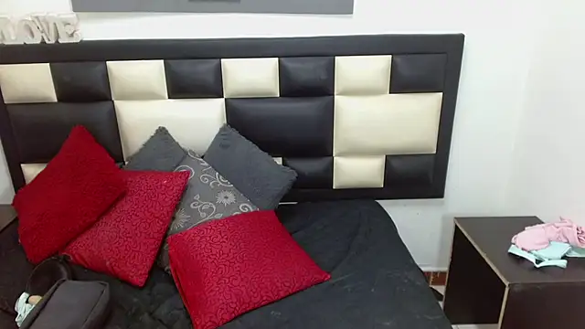 kiwii nasty online show from 11/09/25, 06:01