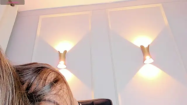 Lia walton online show from 12/17/24, 03:06