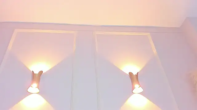 Lia walton online show from 02/20/25, 03:08