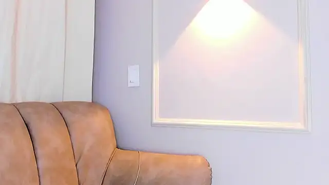 Lia walton online show from 02/25/25, 12:03