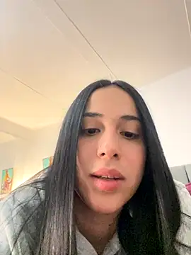 Gigi-bom online show from 09/17/25, 05:09