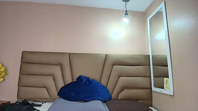 Feniix   online show from 11/06/25, 04:13