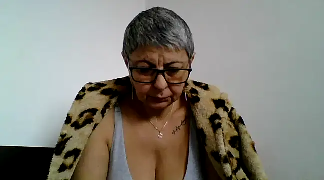 Snapshot of roseblak42 chatting on 03/02/25, 09:10 roseblak42 online show from 03/02/25, 09:10