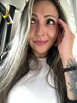  Abril-Office1 online show from 12/09/24, 04:37