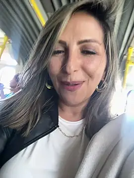  Abril-Office1 online show from 12/17/24, 06:20