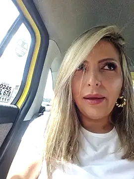  Abril-Office1 online show from 02/10/25, 03:10