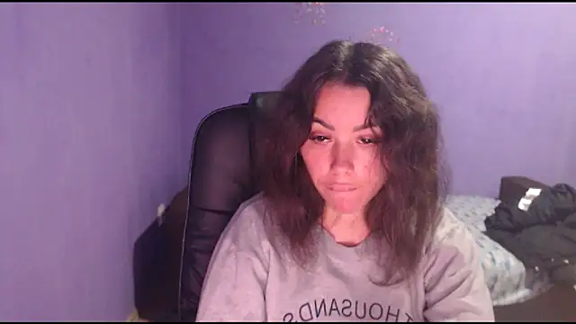 LovelyJulliette online show from 02/08/25, 04:36