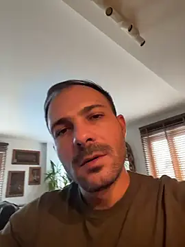 Adventurehotman online show from 11/11/25, 01:44