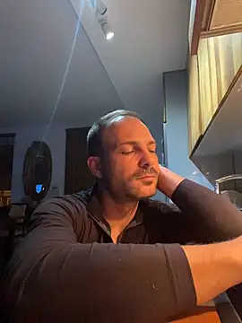 Adventurehotman online show from 11/13/25, 12:42