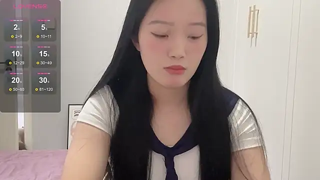 Snapshot of rose-u chatting on 10/24/25, 01:24 rose-u online show from 10/24/25, 01:24