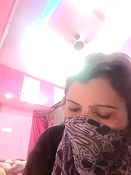 Snapshot of RESHMA_21 chatting on 10/16/25, 07:48 RESHMA 21 online show from 10/16/25, 07:48