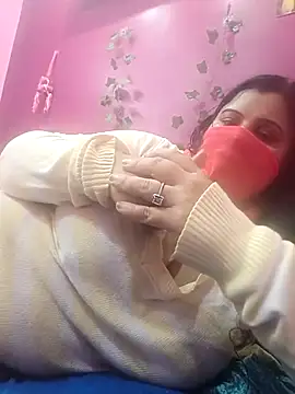 Snapshot of RESHMA_21 chatting on 10/31/25, 07:26 RESHMA 21 online show from 10/31/25, 07:26