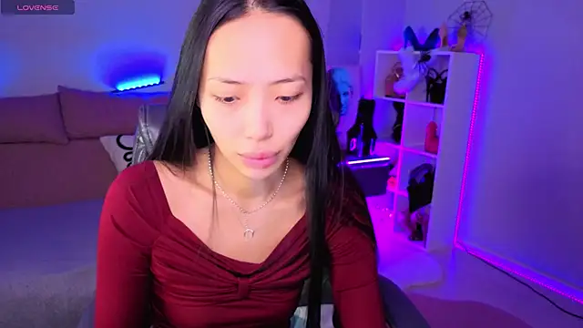 Snapshot of _MIURA_ chatting on 11/02/25, 12:57 MIURA online show from 11/02/25, 12:57