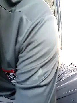 Snapshot of Hotbodyscottie chatting on 12/09/24, 05:19 Hotbodyscottie online show from 12/09/24, 05:19