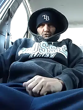 Snapshot of Hotbodyscottie chatting on 01/12/25, 01:37 Hotbodyscottie online show from 01/12/25, 01:37