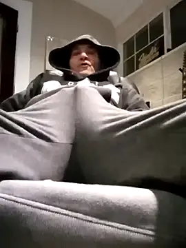 Snapshot of Hotbodyscottie chatting on 01/23/25, 10:22 Hotbodyscottie online show from 01/23/25, 10:22