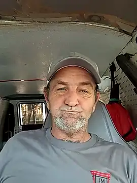 Snapshot of Hotbodyscottie chatting on 02/10/25, 06:13 Hotbodyscottie online show from 02/10/25, 06:13