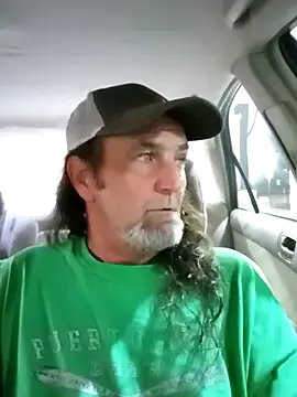 Snapshot of Hotbodyscottie chatting on 03/01/25, 11:06 Hotbodyscottie online show from 03/01/25, 11:06