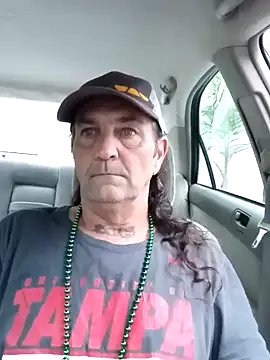 Snapshot of Hotbodyscottie chatting on 03/16/25, 11:49 Hotbodyscottie online show from 03/16/25, 11:49