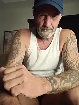 Snapshot of Hotbodyscottie chatting on 11/05/25, 08:58 Hotbodyscottie online show from 11/05/25, 08:58