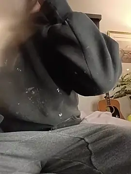 Snapshot of Hotbodyscottie chatting on 11/11/25, 08:25 Hotbodyscottie online show from 11/11/25, 08:25