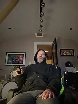 Snapshot of Hotbodyscottie chatting on 11/12/25, 08:48 Hotbodyscottie online show from 11/12/25, 08:48