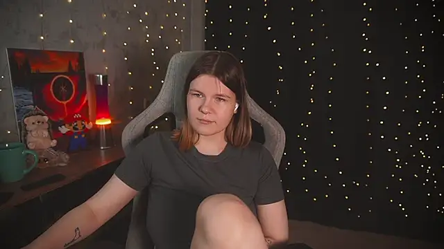 Snapshot of cuteamberlyyy chatting on 10/16/25, 04:46 cuteamberlyyy online show from 10/16/25, 04:46