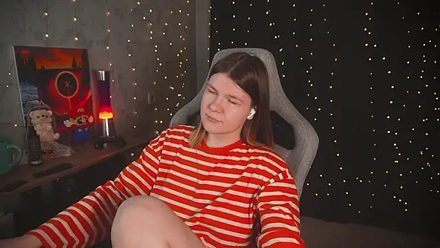 Snapshot of cuteamberlyyy chatting on 10/31/25, 03:40 cuteamberlyyy online show from 10/31/25, 03:40