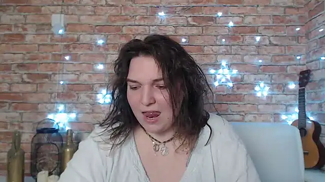 Snapshot of Amelia_Kiss_ chatting on 12/23/24, 03:50 Amelia Kiss online show from 12/23/24, 03:50