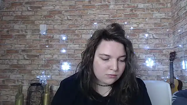 Snapshot of Amelia_Kiss_ chatting on 12/25/24, 12:37 Amelia Kiss online show from 12/25/24, 12:37