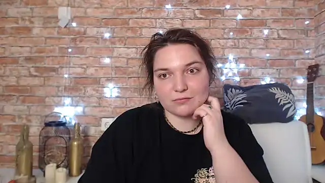 Snapshot of Amelia_Kiss_ chatting on 12/28/24, 03:58 Amelia Kiss online show from 12/28/24, 03:58