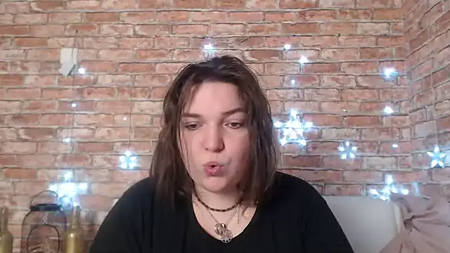 Snapshot of Amelia_Kiss_ chatting on 01/14/25, 12:43 Amelia Kiss online show from 01/14/25, 12:43