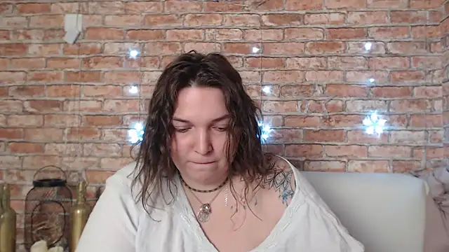 Snapshot of Amelia_Kiss_ chatting on 01/16/25, 07:07 Amelia Kiss online show from 01/16/25, 07:07