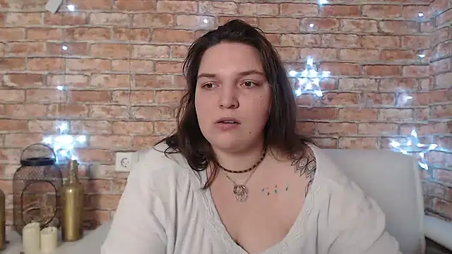 Snapshot of Amelia_Kiss_ chatting on 01/18/25, 06:56 Amelia Kiss online show from 01/18/25, 06:56