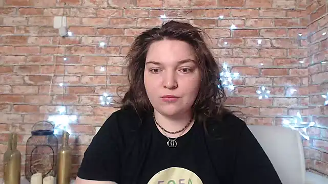 Snapshot of Amelia_Kiss_ chatting on 01/25/25, 12:38 Amelia Kiss online show from 01/25/25, 12:38
