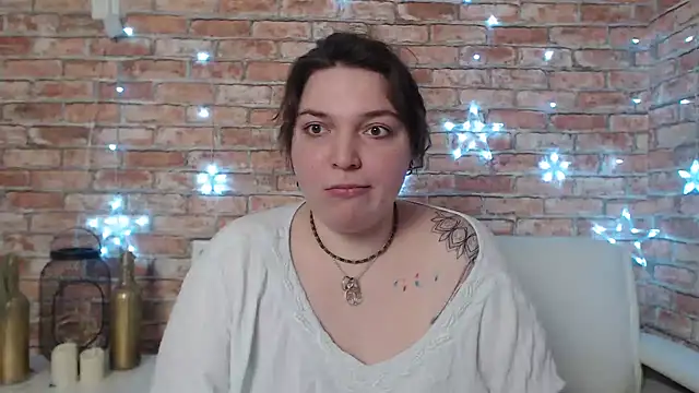 Snapshot of Amelia_Kiss_ chatting on 01/31/25, 03:41 Amelia Kiss online show from 01/31/25, 03:41