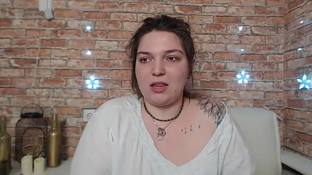 Snapshot of Amelia_Kiss_ chatting on 02/05/25, 06:46 Amelia Kiss online show from 02/05/25, 06:46