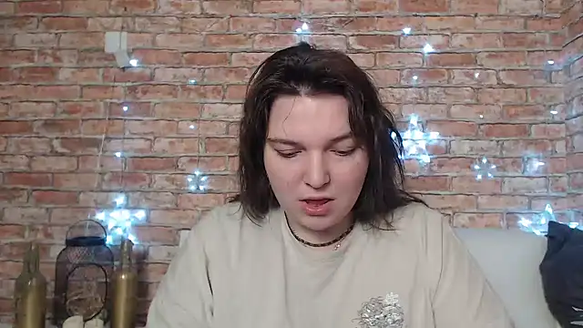 Snapshot of Amelia_Kiss_ chatting on 02/08/25, 12:38 Amelia Kiss online show from 02/08/25, 12:38