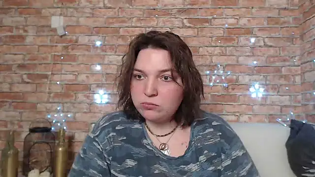 Snapshot of Amelia_Kiss_ chatting on 02/10/25, 03:57 Amelia Kiss online show from 02/10/25, 03:57