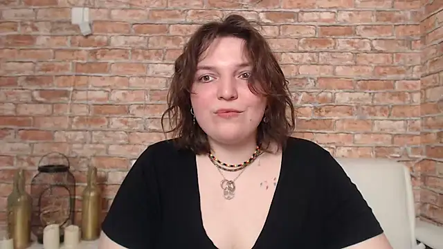 Snapshot of Amelia_Kiss_ chatting on 02/18/25, 03:53 Amelia Kiss online show from 02/18/25, 03:53