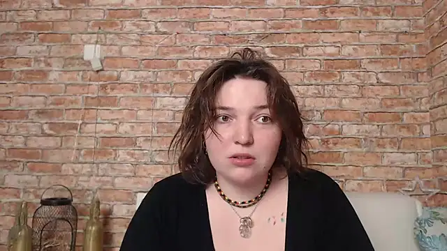 Snapshot of Amelia_Kiss_ chatting on 02/20/25, 12:41 Amelia Kiss online show from 02/20/25, 12:41