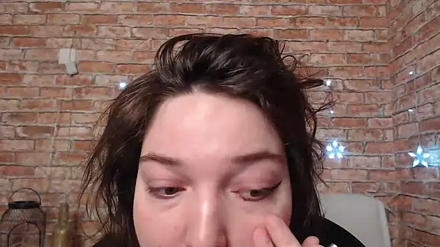 Snapshot of Amelia_Kiss_ chatting on 03/04/25, 12:39 Amelia Kiss online show from 03/04/25, 12:39