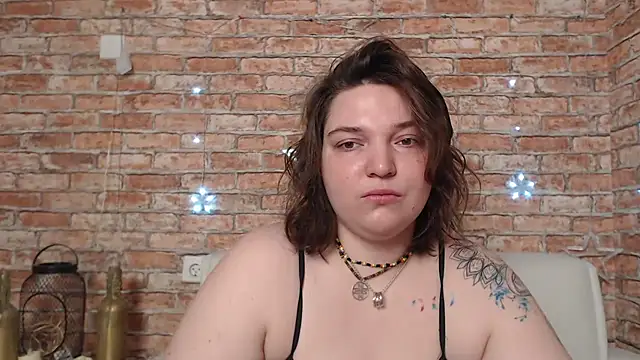 Snapshot of Amelia_Kiss_ chatting on 03/14/25, 12:43 Amelia Kiss online show from 03/14/25, 12:43