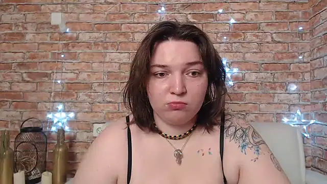Snapshot of Amelia_Kiss_ chatting on 03/16/25, 01:07 Amelia Kiss online show from 03/16/25, 01:07