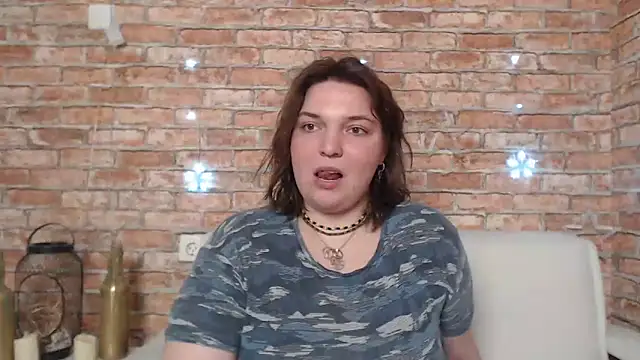 Snapshot of Amelia_Kiss_ chatting on 03/20/25, 07:03 Amelia Kiss online show from 03/20/25, 07:03
